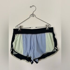 Lululemon Black/Lavender Speed Up Microfiber Striped Lining Running Shorts SZ 8